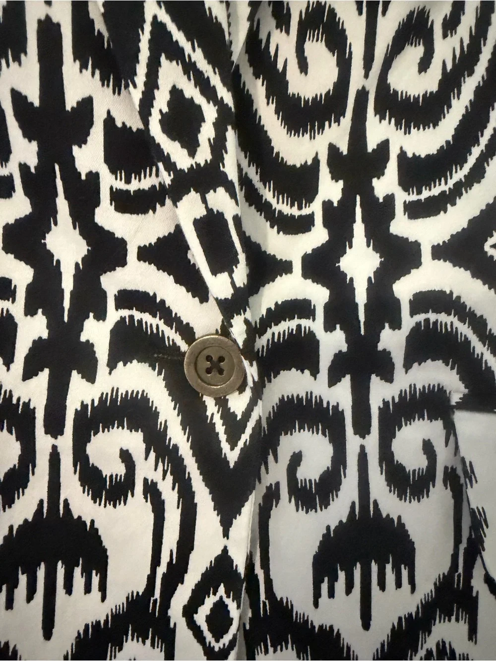 Jones New York Stretch Black and White Ikat-Style Abstract Blazer size 6